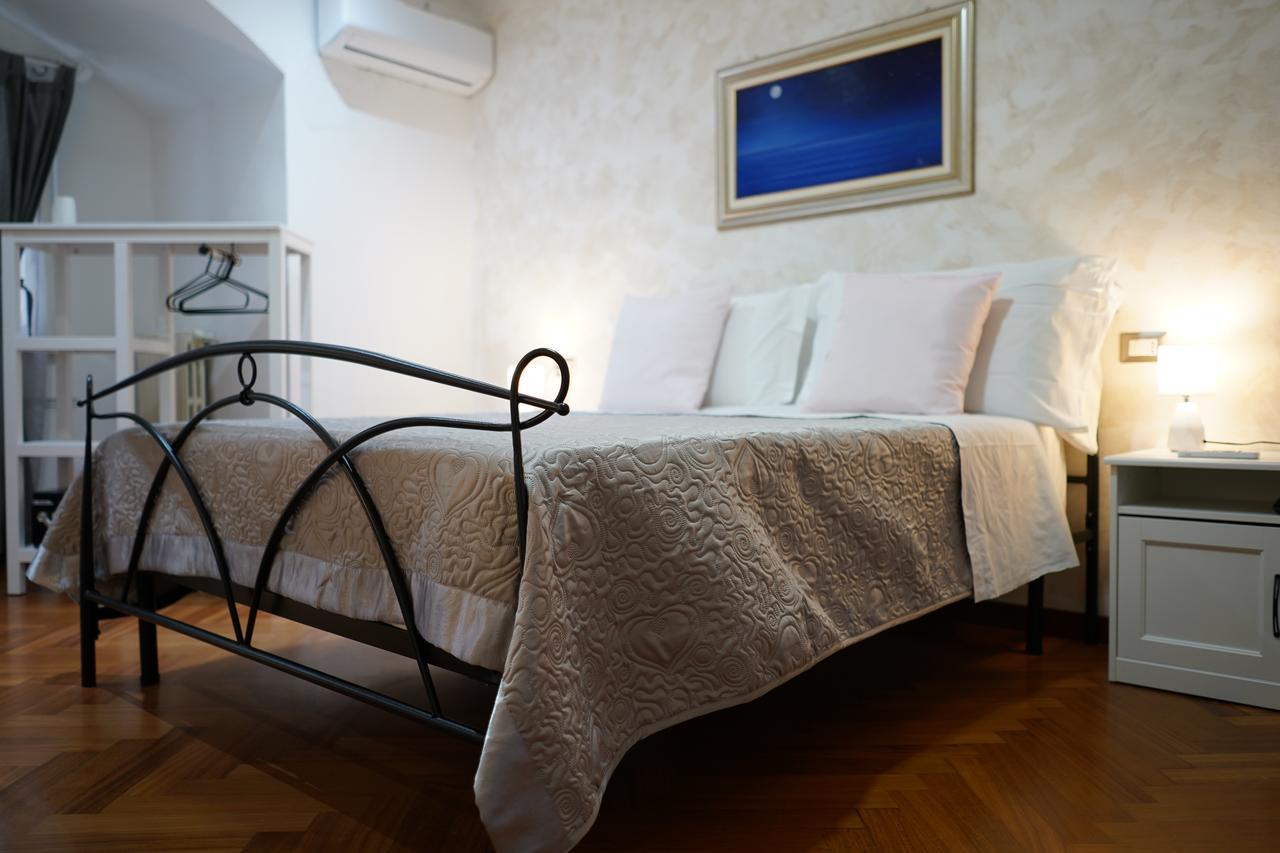 Naples Dome Suites Bagian luar foto